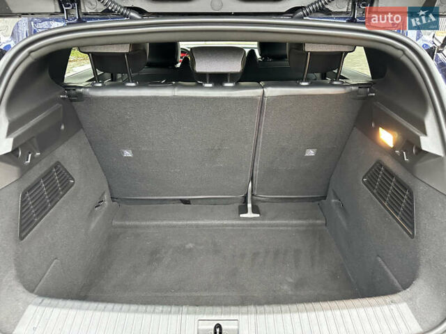 Синій Рено Меган, об'ємом двигуна 0 л та пробігом 60 тис. км за 18250 $, фото 23 на Automoto.ua