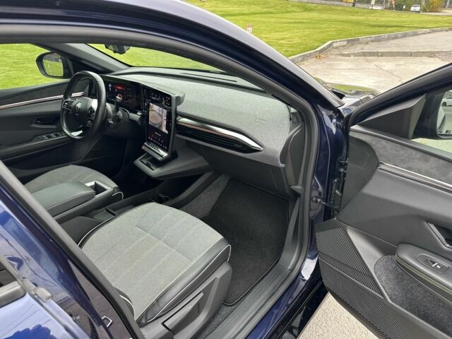 Синий Рено Меган, объемом двигателя 0 л и пробегом 193 тыс. км за 19500 $, фото 12 на Automoto.ua