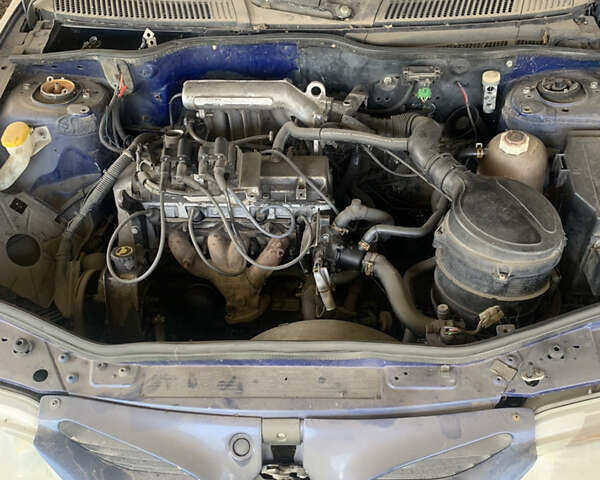 Зеленый Рено Меган, объемом двигателя 1.6 л и пробегом 120 тыс. км за 2700 $, фото 16 на Automoto.ua