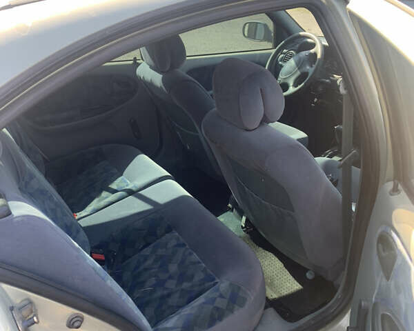 Зеленый Рено Меган, объемом двигателя 1.6 л и пробегом 120 тыс. км за 2700 $, фото 5 на Automoto.ua