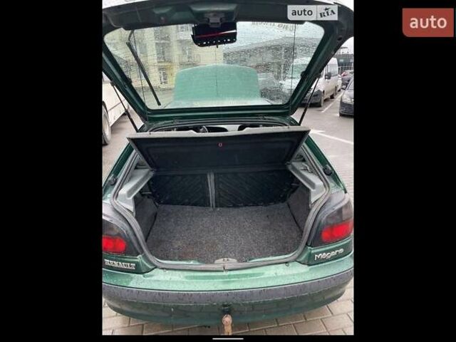 Зеленый Рено Меган, объемом двигателя 1.6 л и пробегом 170 тыс. км за 1400 $, фото 2 на Automoto.ua