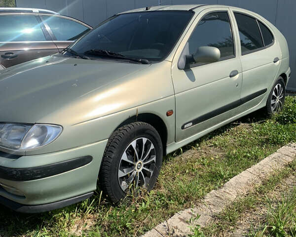 Зеленый Рено Меган, объемом двигателя 1.6 л и пробегом 120 тыс. км за 2700 $, фото 2 на Automoto.ua