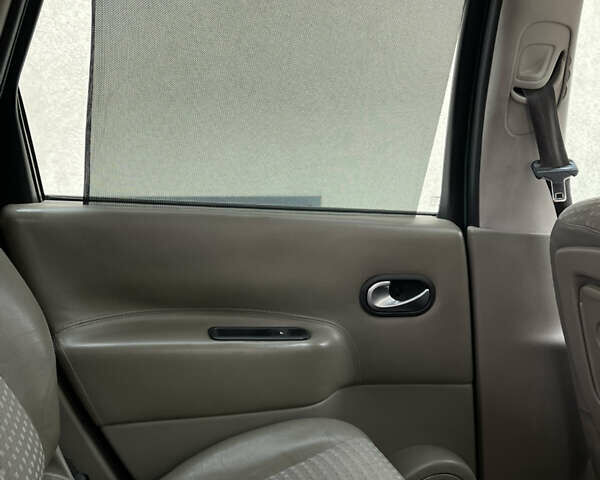 Зеленый Рено Меган, объемом двигателя 1.9 л и пробегом 267 тыс. км за 3850 $, фото 29 на Automoto.ua