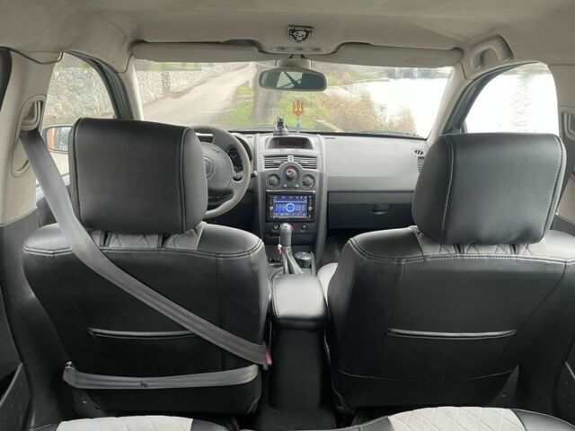 Зеленый Рено Меган, объемом двигателя 1.6 л и пробегом 280 тыс. км за 3800 $, фото 3 на Automoto.ua