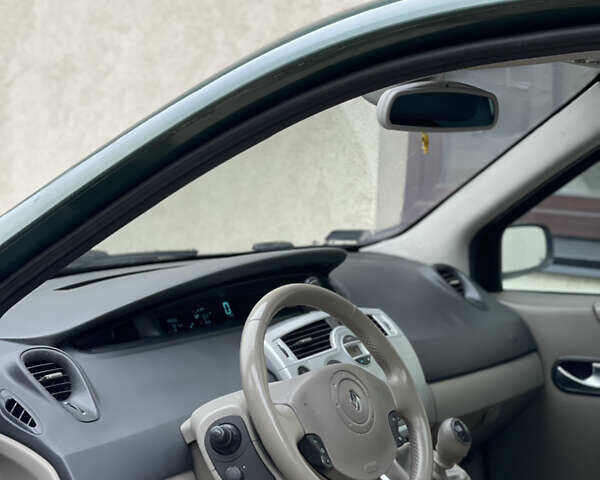 Зеленый Рено Меган, объемом двигателя 1.9 л и пробегом 267 тыс. км за 3850 $, фото 31 на Automoto.ua