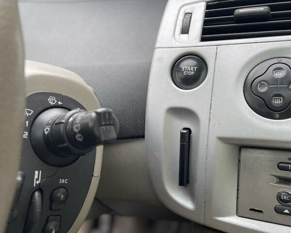 Зеленый Рено Меган, объемом двигателя 1.9 л и пробегом 267 тыс. км за 3850 $, фото 33 на Automoto.ua