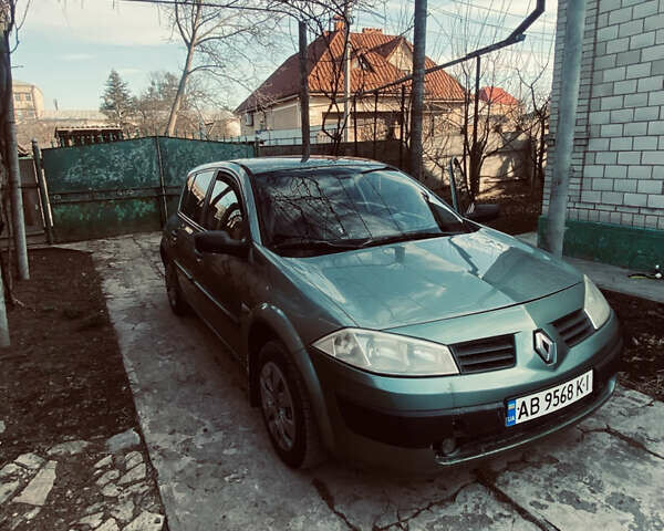 Зеленый Рено Меган, объемом двигателя 1.6 л и пробегом 320 тыс. км за 4000 $, фото 3 на Automoto.ua