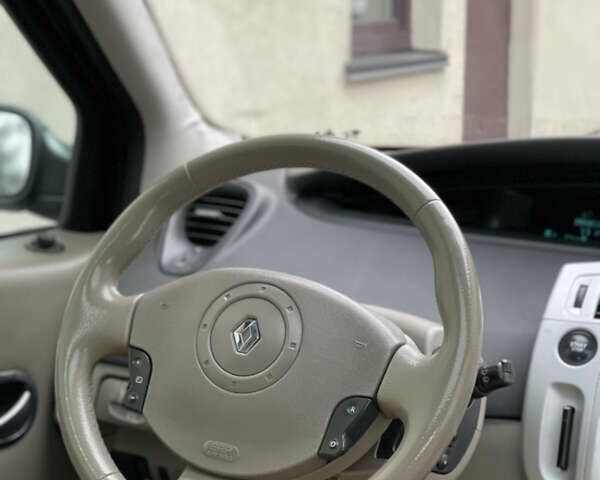 Зеленый Рено Меган, объемом двигателя 1.9 л и пробегом 267 тыс. км за 3850 $, фото 27 на Automoto.ua