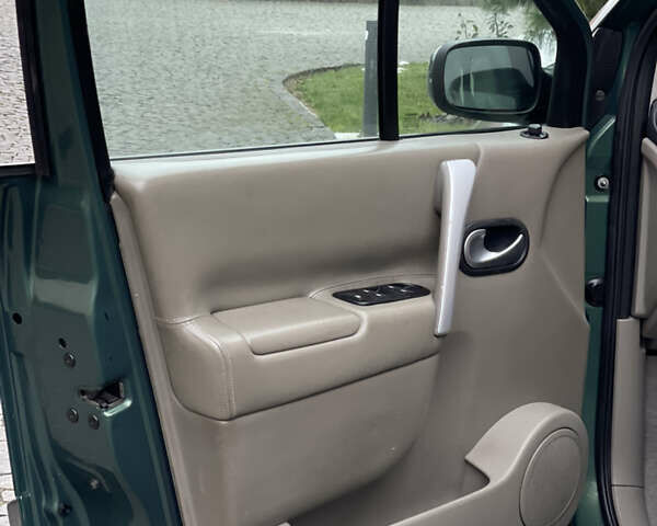 Зеленый Рено Меган, объемом двигателя 1.9 л и пробегом 267 тыс. км за 3850 $, фото 38 на Automoto.ua