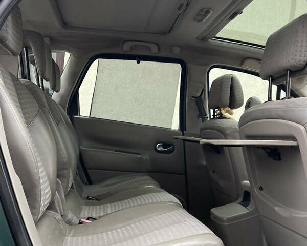 Зеленый Рено Меган, объемом двигателя 1.9 л и пробегом 267 тыс. км за 3850 $, фото 25 на Automoto.ua