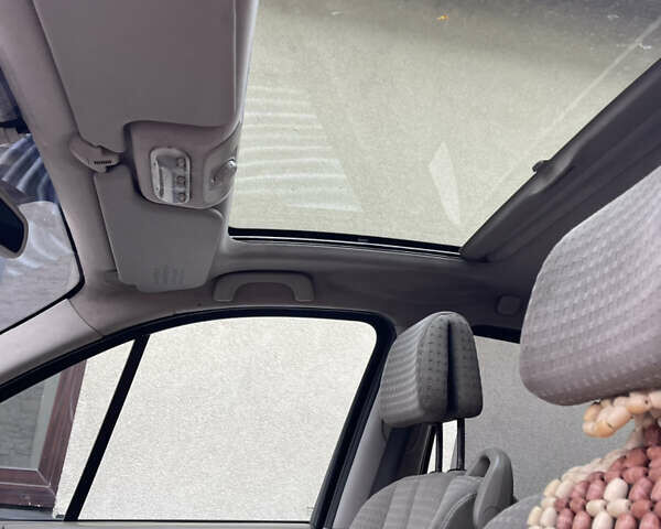 Зеленый Рено Меган, объемом двигателя 1.9 л и пробегом 267 тыс. км за 3850 $, фото 35 на Automoto.ua