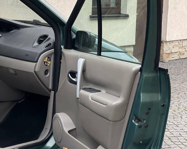 Зеленый Рено Меган, объемом двигателя 1.9 л и пробегом 267 тыс. км за 3850 $, фото 20 на Automoto.ua