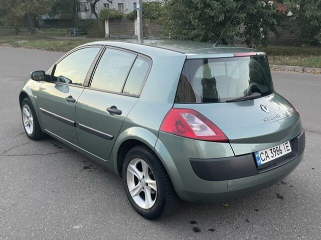 Зеленый Рено Меган, объемом двигателя 1.5 л и пробегом 238 тыс. км за 3700 $, фото 4 на Automoto.ua