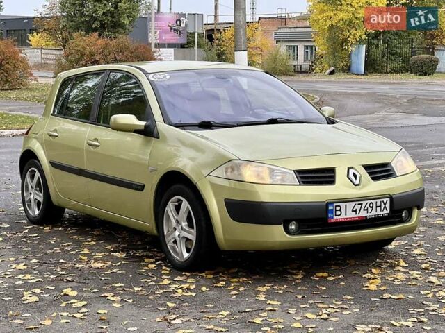 Зеленый Рено Меган, объемом двигателя 1.6 л и пробегом 302 тыс. км за 3750 $, фото 6 на Automoto.ua