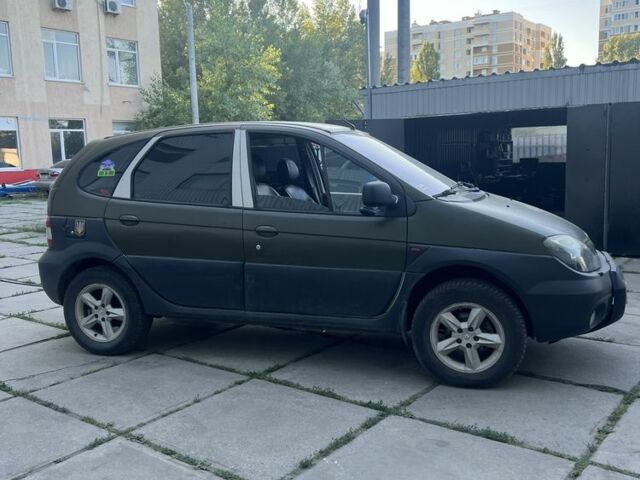 Зеленый Рено Меган, объемом двигателя 1.9 л и пробегом 250 тыс. км за 1201 $, фото 2 на Automoto.ua