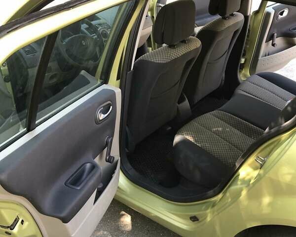 Зеленый Рено Меган, объемом двигателя 1.6 л и пробегом 200 тыс. км за 4400 $, фото 21 на Automoto.ua
