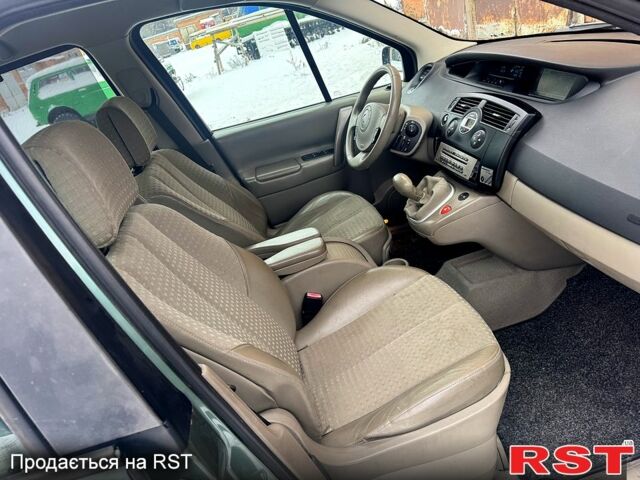 Зелений Рено Меган, об'ємом двигуна 2 л та пробігом 201 тис. км за 4800 $, фото 7 на Automoto.ua