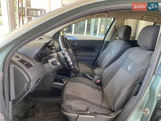 Зеленый Рено Меган, объемом двигателя 1.6 л и пробегом 276 тыс. км за 4700 $, фото 9 на Automoto.ua