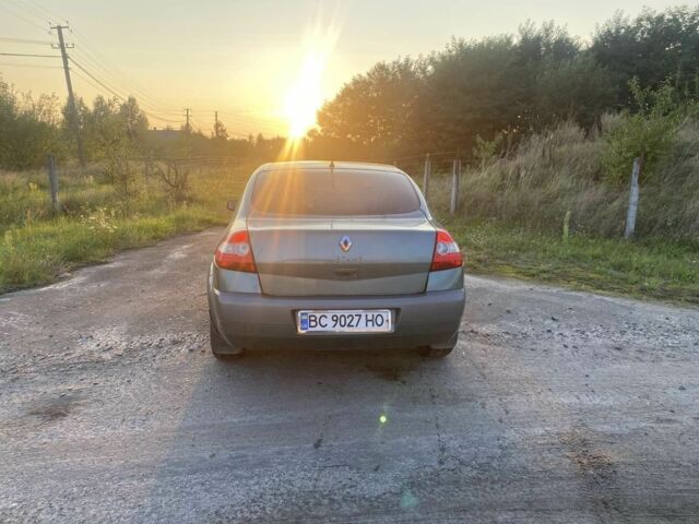 Зеленый Рено Меган, объемом двигателя 1.4 л и пробегом 2 тыс. км за 3800 $, фото 3 на Automoto.ua