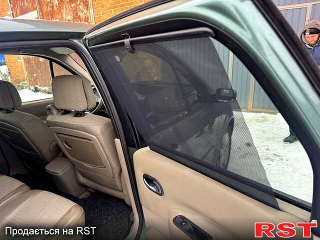 Зеленый Рено Меган, объемом двигателя 2 л и пробегом 201 тыс. км за 4800 $, фото 6 на Automoto.ua