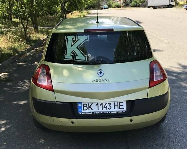 Зеленый Рено Меган, объемом двигателя 1.6 л и пробегом 200 тыс. км за 4400 $, фото 5 на Automoto.ua