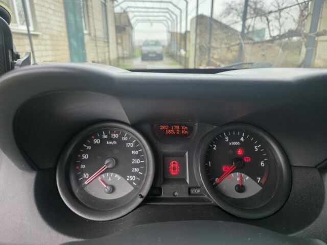 Зеленый Рено Меган, объемом двигателя 1.4 л и пробегом 203 тыс. км за 4199 $, фото 3 на Automoto.ua