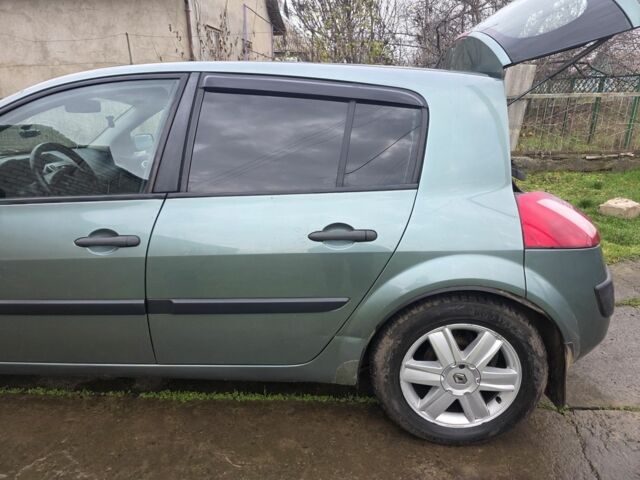 Зеленый Рено Меган, объемом двигателя 1.4 л и пробегом 203 тыс. км за 4199 $, фото 7 на Automoto.ua