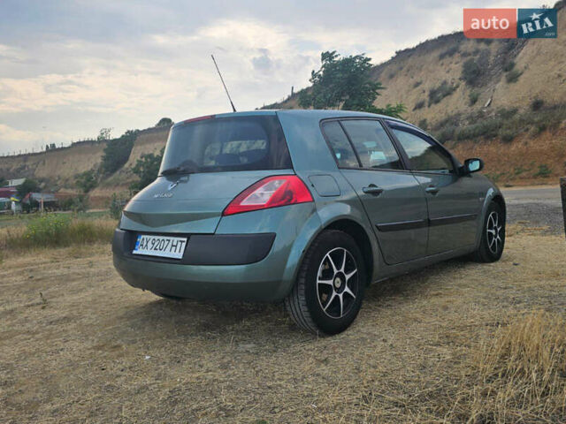 Зеленый Рено Меган, объемом двигателя 1.6 л и пробегом 163 тыс. км за 5300 $, фото 7 на Automoto.ua