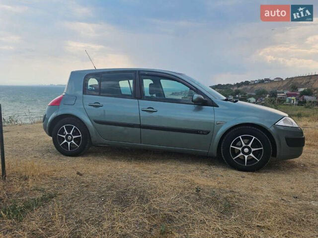Зеленый Рено Меган, объемом двигателя 1.6 л и пробегом 163 тыс. км за 5300 $, фото 2 на Automoto.ua