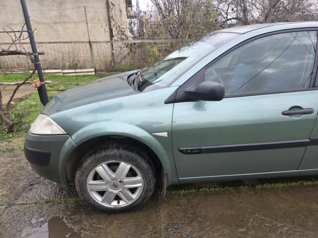 Зеленый Рено Меган, объемом двигателя 1.4 л и пробегом 203 тыс. км за 4199 $, фото 12 на Automoto.ua