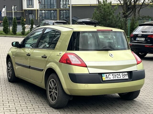 Зеленый Рено Меган, объемом двигателя 1.4 л и пробегом 260 тыс. км за 3350 $, фото 3 на Automoto.ua