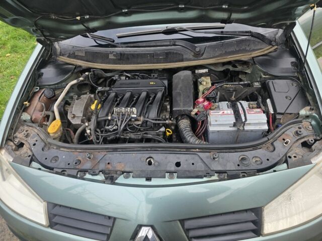 Зеленый Рено Меган, объемом двигателя 1.4 л и пробегом 203 тыс. км за 4199 $, фото 8 на Automoto.ua