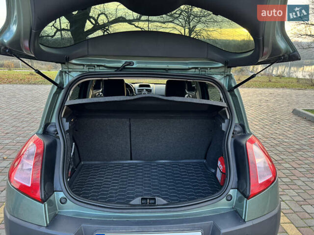 Зеленый Рено Меган, объемом двигателя 1.6 л и пробегом 109 тыс. км за 4900 $, фото 12 на Automoto.ua