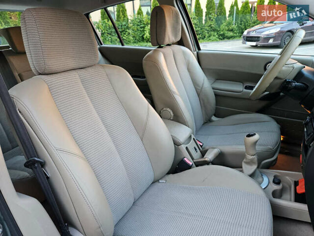 Зеленый Рено Меган, объемом двигателя 1.6 л и пробегом 221 тыс. км за 4999 $, фото 17 на Automoto.ua