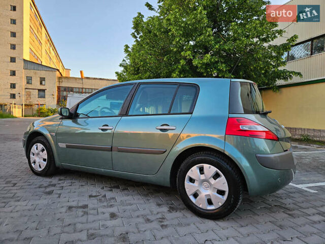 Зеленый Рено Меган, объемом двигателя 1.6 л и пробегом 221 тыс. км за 4999 $, фото 9 на Automoto.ua