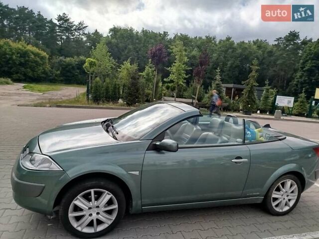 Зеленый Рено Меган, объемом двигателя 1.6 л и пробегом 239 тыс. км за 4800 $, фото 3 на Automoto.ua