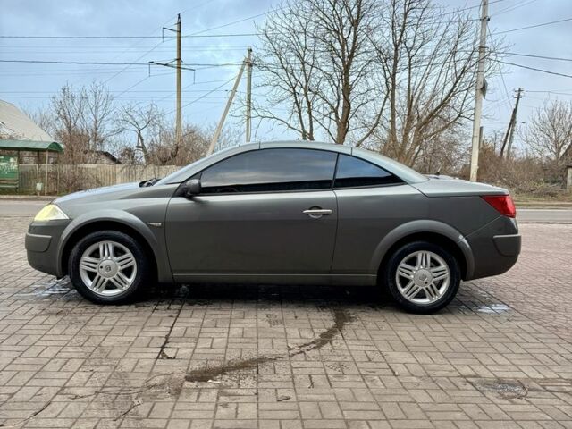 Зелений Рено Меган, об'ємом двигуна 0 л та пробігом 250 тис. км за 1950 $, фото 2 на Automoto.ua