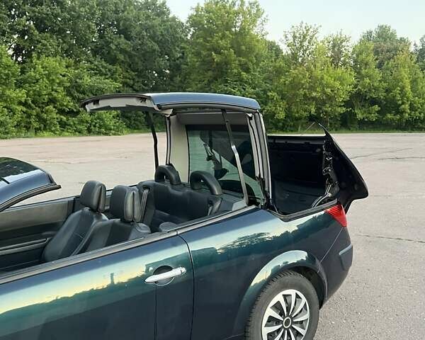 Зеленый Рено Меган, объемом двигателя 1.6 л и пробегом 168 тыс. км за 5200 $, фото 2 на Automoto.ua