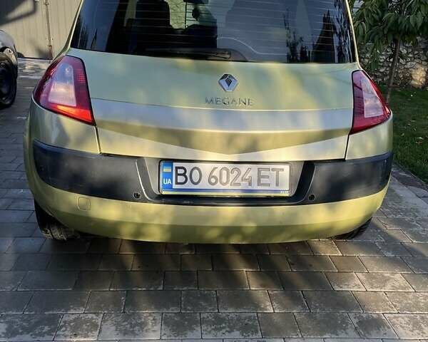 Зеленый Рено Меган, объемом двигателя 1.6 л и пробегом 247 тыс. км за 3200 $, фото 1 на Automoto.ua
