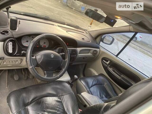 Зеленый Рено Меган, объемом двигателя 2 л и пробегом 347 тыс. км за 3600 $, фото 4 на Automoto.ua