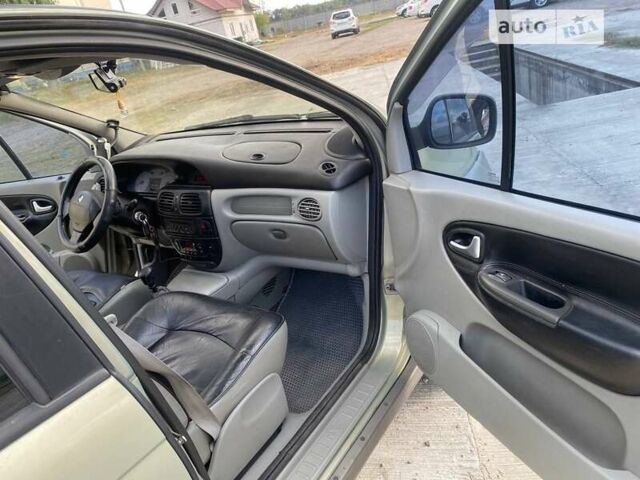 Зеленый Рено Меган, объемом двигателя 2 л и пробегом 347 тыс. км за 3600 $, фото 5 на Automoto.ua