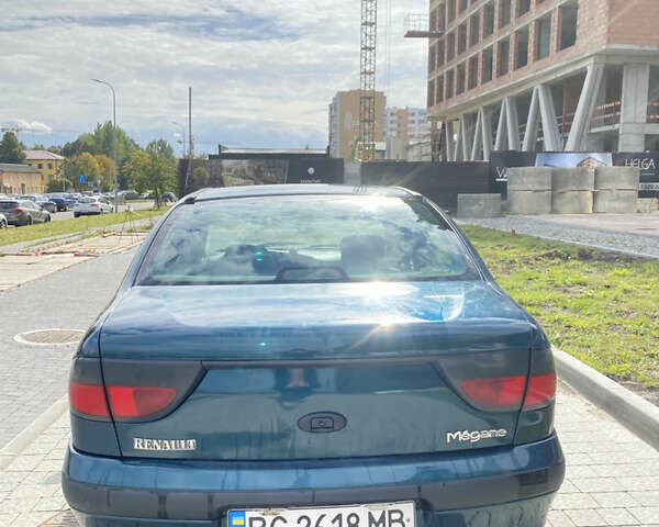 Зеленый Рено Меган, объемом двигателя 1.4 л и пробегом 290 тыс. км за 2000 $, фото 7 на Automoto.ua