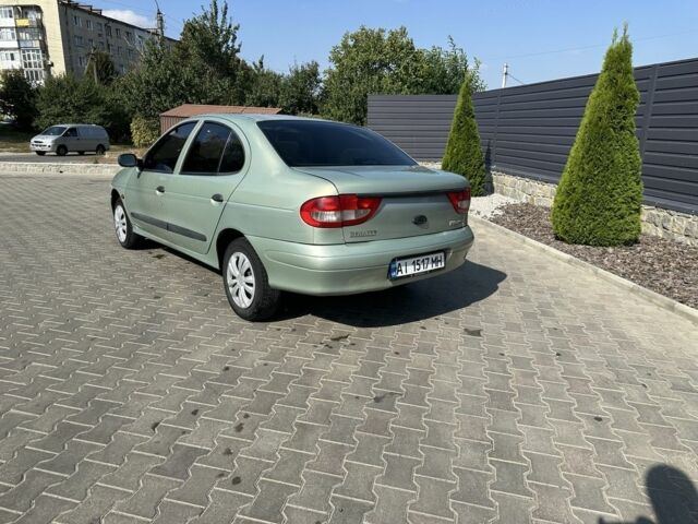 Зеленый Рено Меган, объемом двигателя 1.4 л и пробегом 320 тыс. км за 2350 $, фото 5 на Automoto.ua