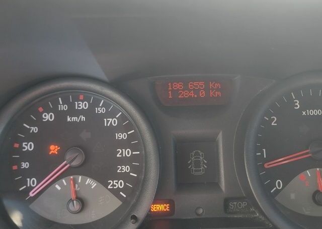 Зеленый Рено Меган, объемом двигателя 1.6 л и пробегом 190 тыс. км за 4200 $, фото 9 на Automoto.ua