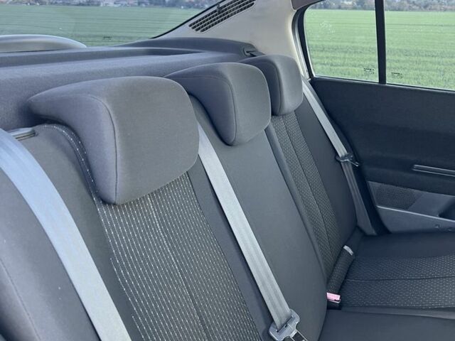 Зелений Рено Меган, об'ємом двигуна 1.4 л та пробігом 258 тис. км за 3800 $, фото 20 на Automoto.ua