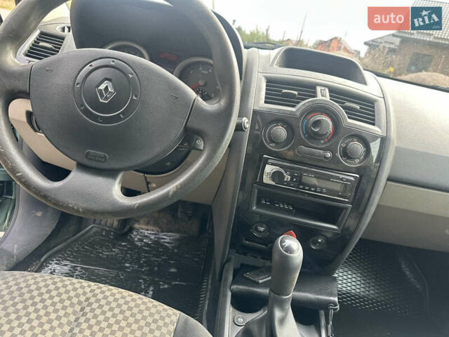 Зелений Рено Меган, об'ємом двигуна 1.4 л та пробігом 260 тис. км за 3500 $, фото 9 на Automoto.ua