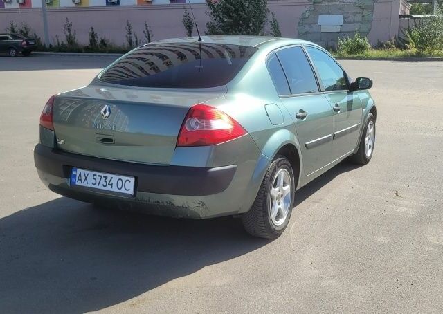 Зеленый Рено Меган, объемом двигателя 1.6 л и пробегом 190 тыс. км за 4200 $, фото 2 на Automoto.ua
