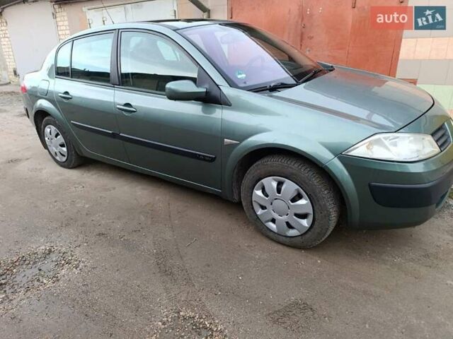 Зелений Рено Меган, об'ємом двигуна 1.39 л та пробігом 240 тис. км за 3700 $, фото 4 на Automoto.ua