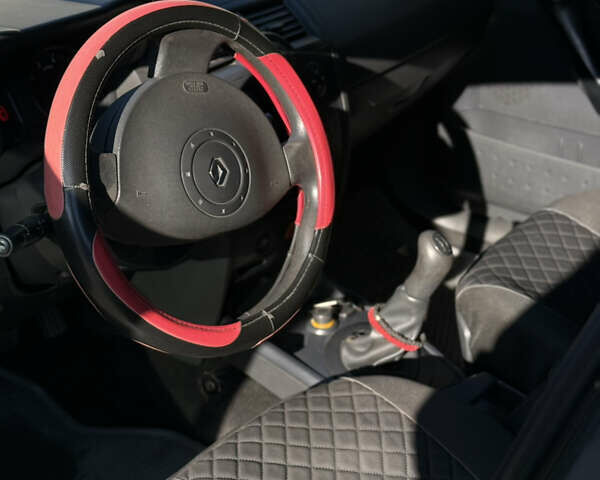 Зелений Рено Меган, об'ємом двигуна 1.6 л та пробігом 307 тис. км за 4000 $, фото 8 на Automoto.ua