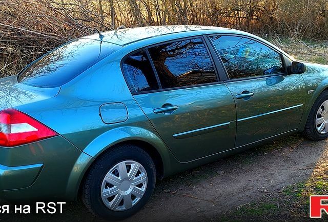 Зеленый Рено Меган, объемом двигателя 1.9 л и пробегом 320 тыс. км за 4800 $, фото 5 на Automoto.ua